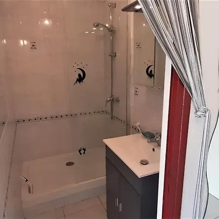 26, Heliopolis E Au Village Naturiste * آجد