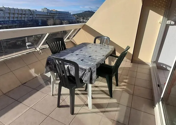 26, Héliopolis E Au Village Naturiste